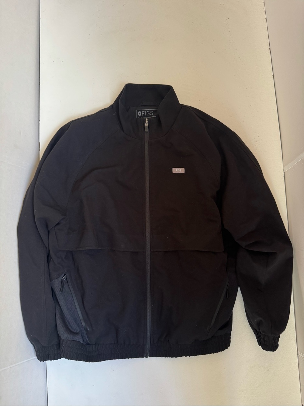 FIGS Sydney Scrub Jacket Womens medium Black Full Zip Technical Collection